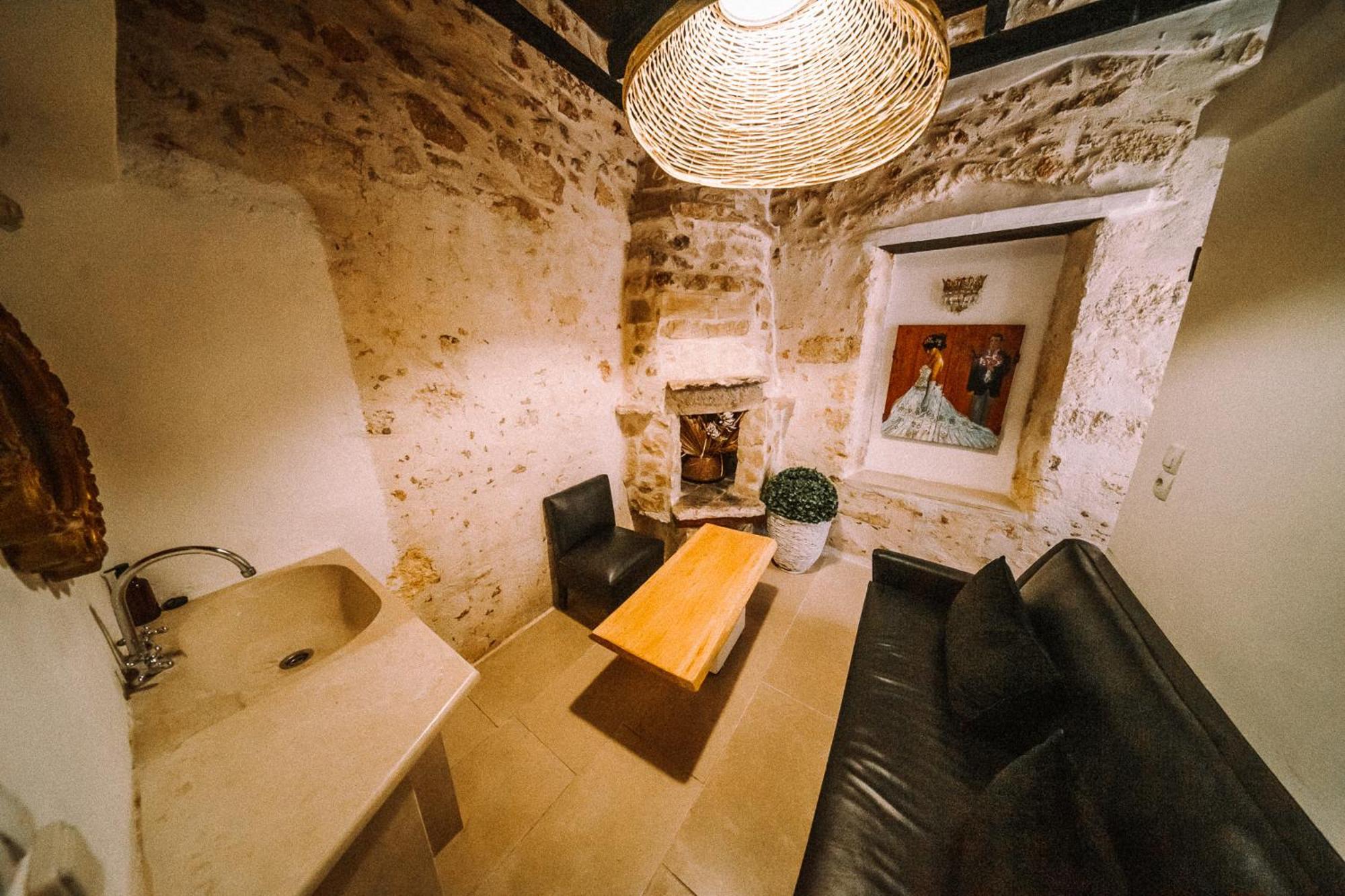 Antonia's House - Old Town *