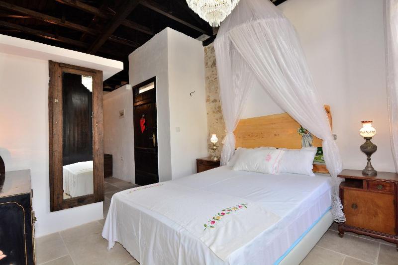 Antonia's House - Old Town *