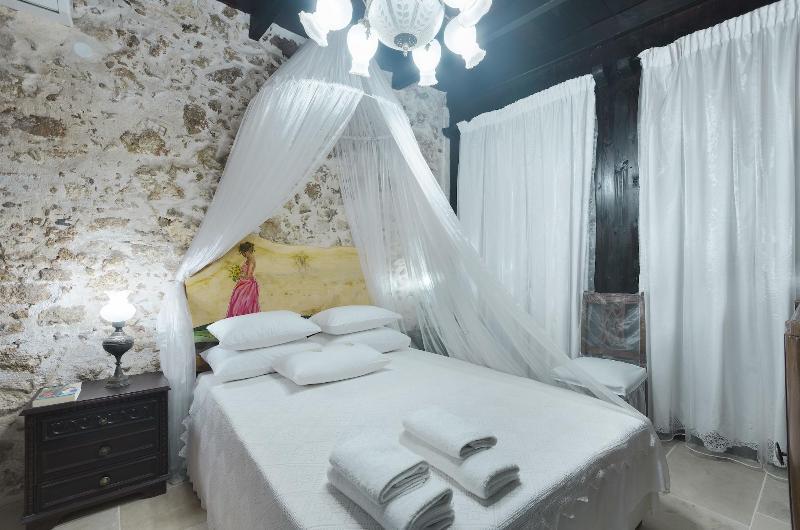 Antonia's House - Old Town Resmo