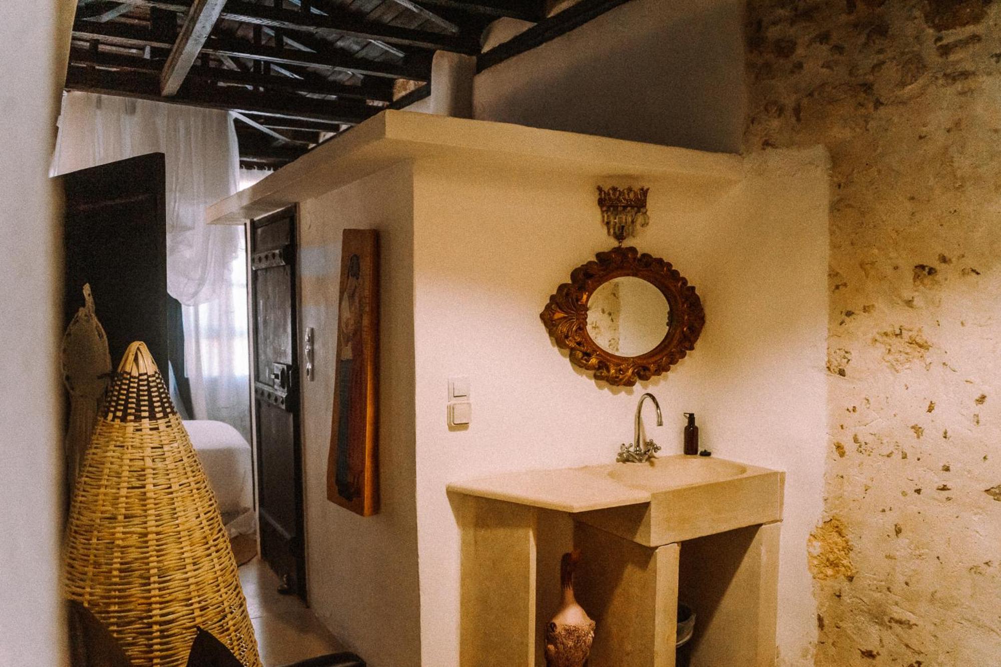 Homestay Antonia's House - Old Town