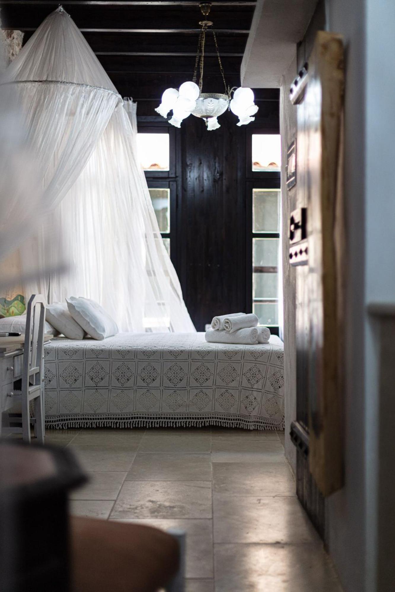 Antonia's House - Old Town Homestay *