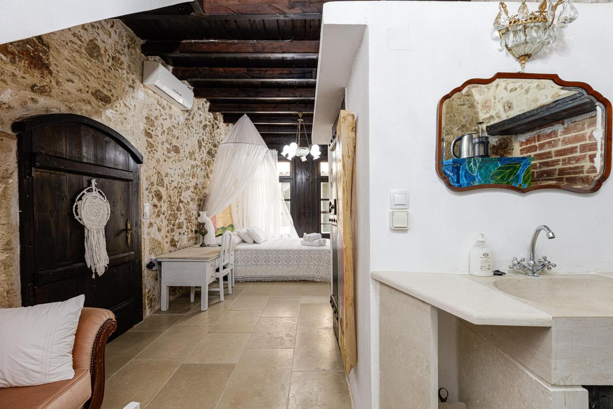 Homestay Antonia's House - Old Town *